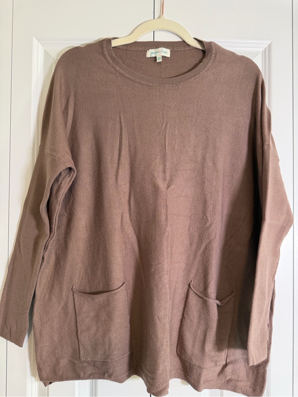 Cozy Crewneck Pocket tunic Sweater in Mauve Brown